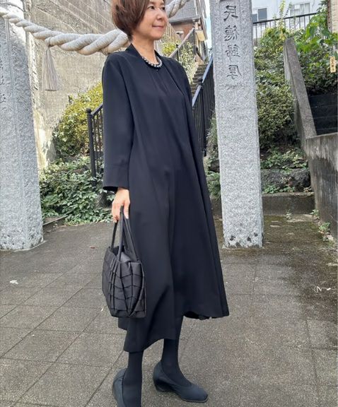 ブラックフォーマル ワンピース (ナインティーンブルームカラー 72891