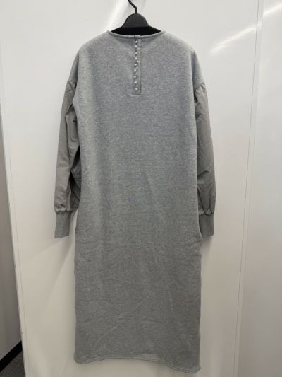 新品　ピアッチェーレ　ワンピース　グレー　M イシカワラボ 新品 ピアッチェーレ ワンピース グレー M イシカワラボ 新品